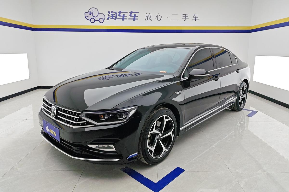 二手迈腾 2023款 200万辆纪念版 330TSI DSG豪华型图片1