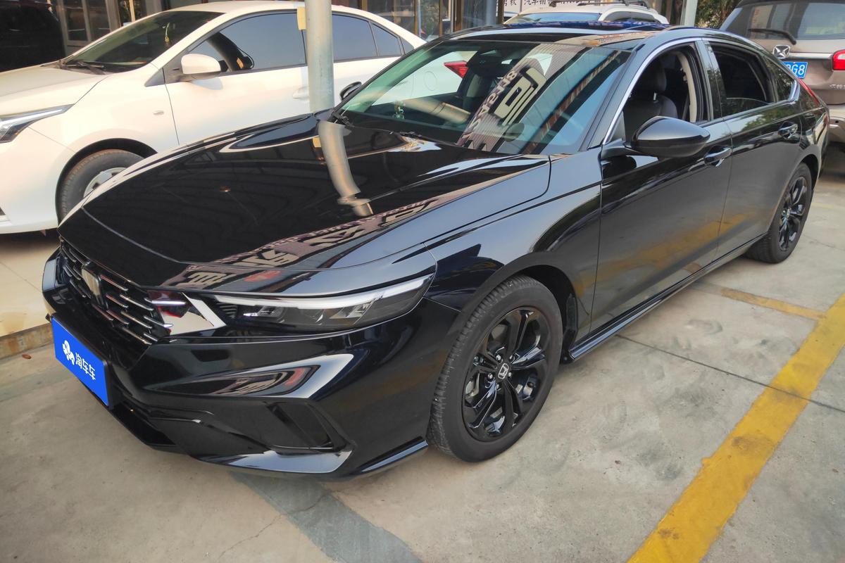 二手雅阁 2025款 运动系列 锐·T动 260TURBO 豪华版图片1