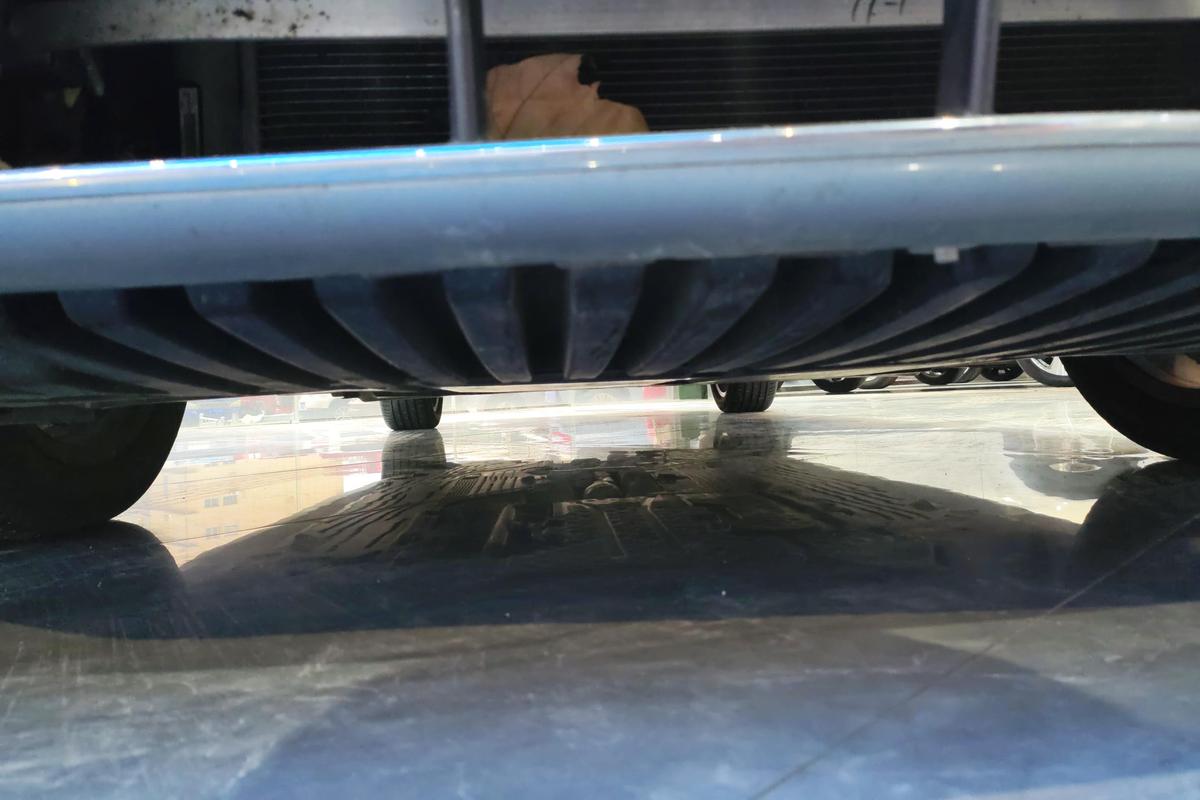 二手奔驰C级 2022款 改款 C 200 L 运动版图片4