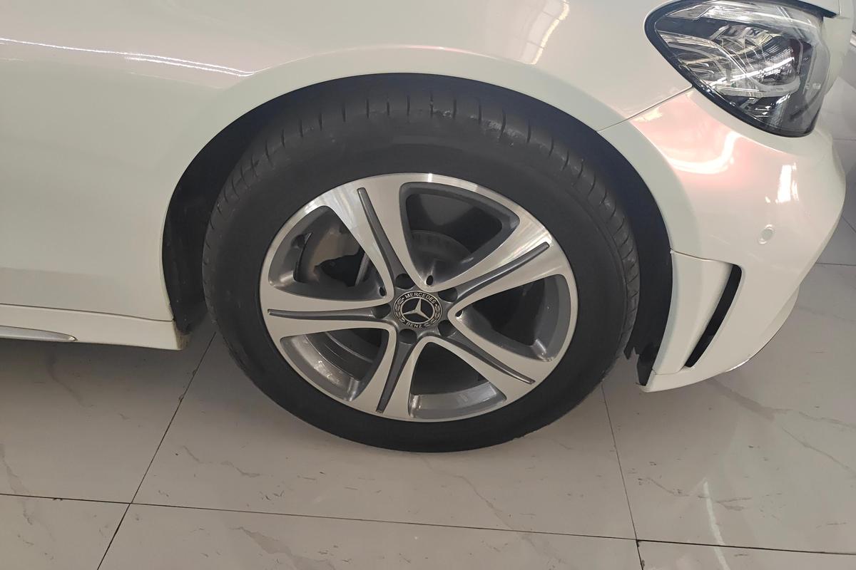 二手奔驰C级 2019款 改款 C 260 L 运动版图片5