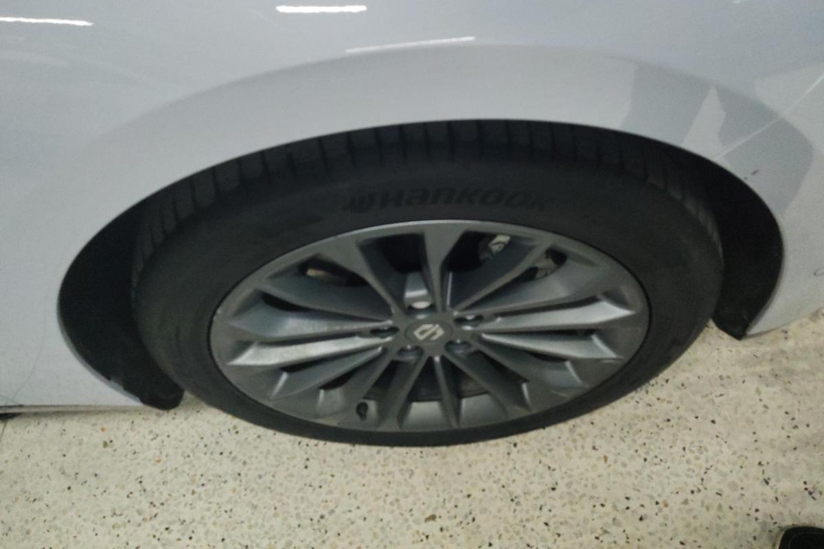 二手零跑C01 2024款 增程式 316尊享版图片5