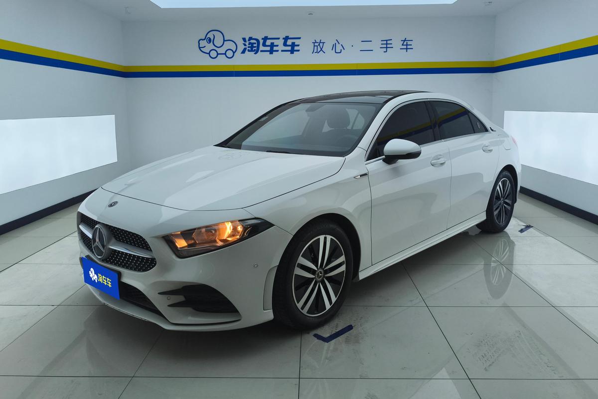 二手奔驰A级 2019款 A 180 L 运动轿车图片1