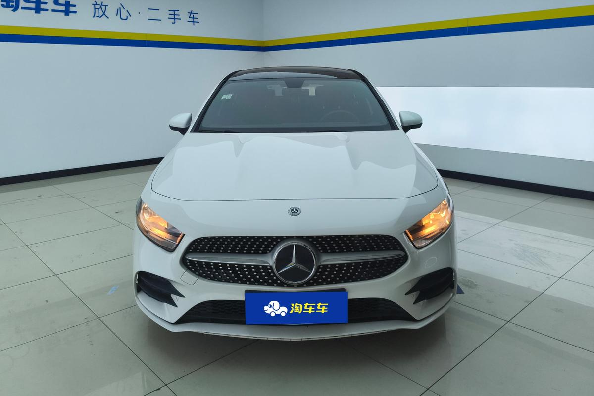 二手奔驰A级 2019款 A 180 L 运动轿车图片3
