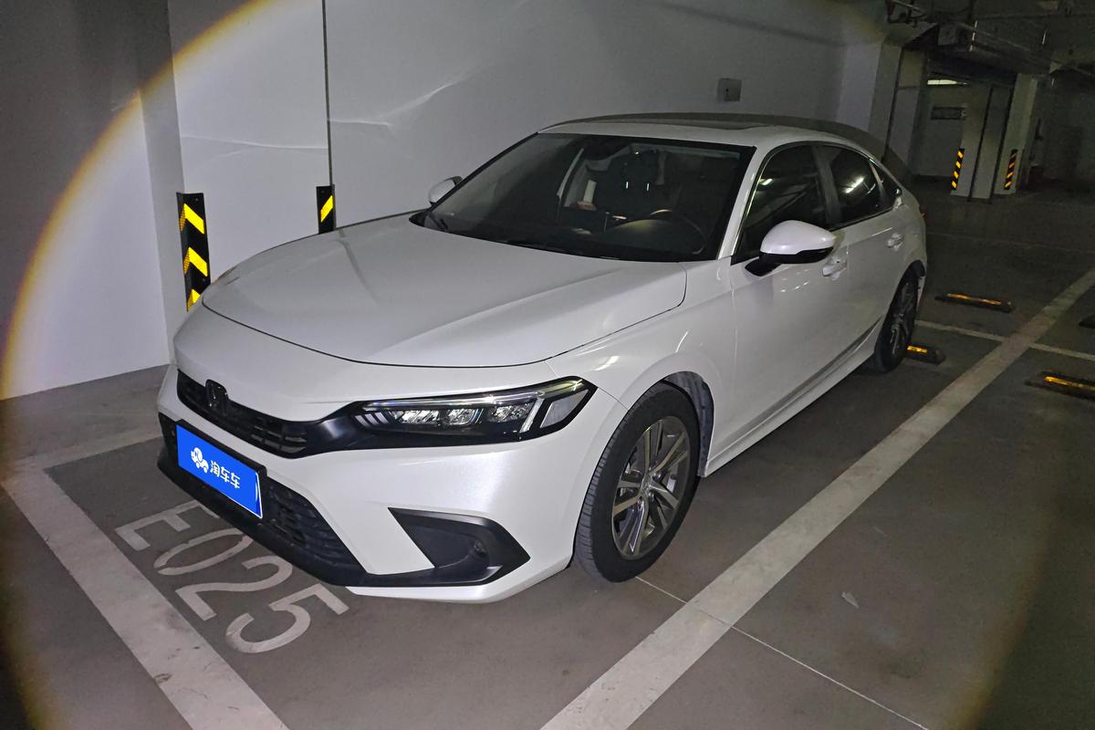 二手思域 2023款 240TURBO CVT劲势版图片1