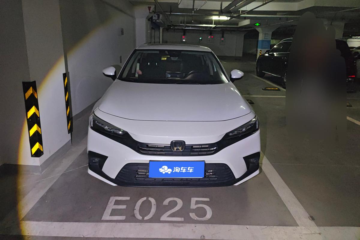 二手思域 2023款 240TURBO CVT劲势版图片3