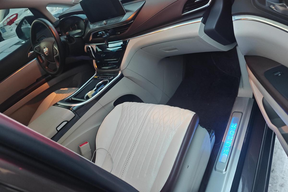 二手别克GL8 2021款 陆上公务舱 652T 舒适型图片6