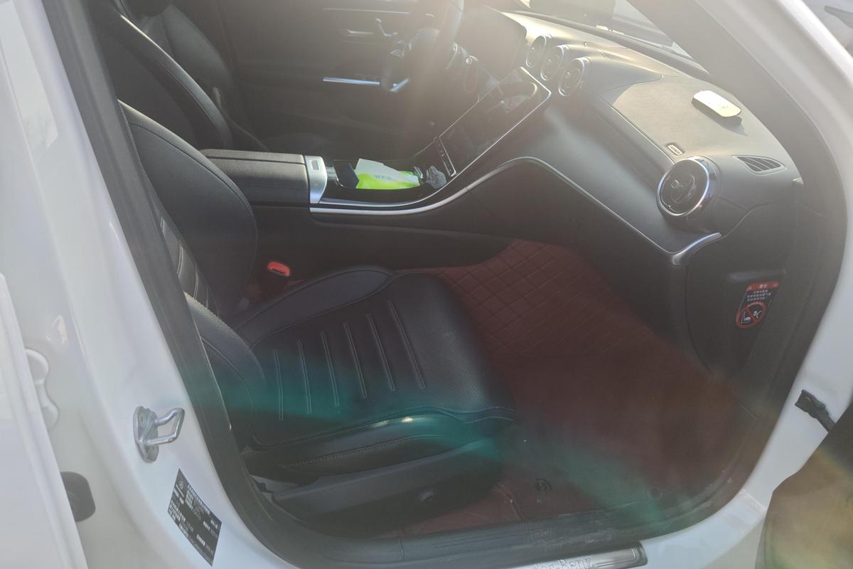 二手奔驰C级 2022款 改款 C 200 L 运动版图片6