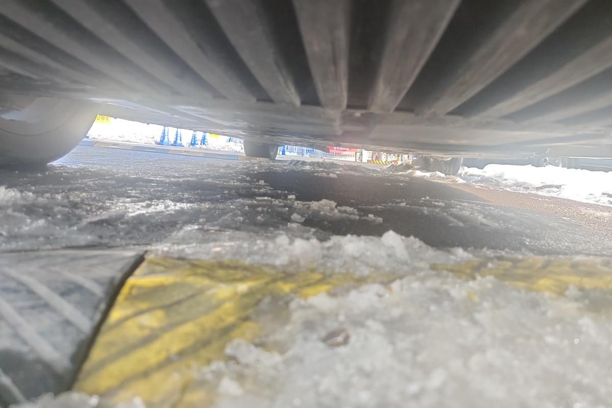 二手奔驰C级 2022款 改款 C 200 L 运动版图片4