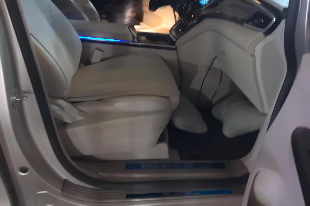 二手别克GL8 2018款 ES 28T 舒适型 国VI图片6