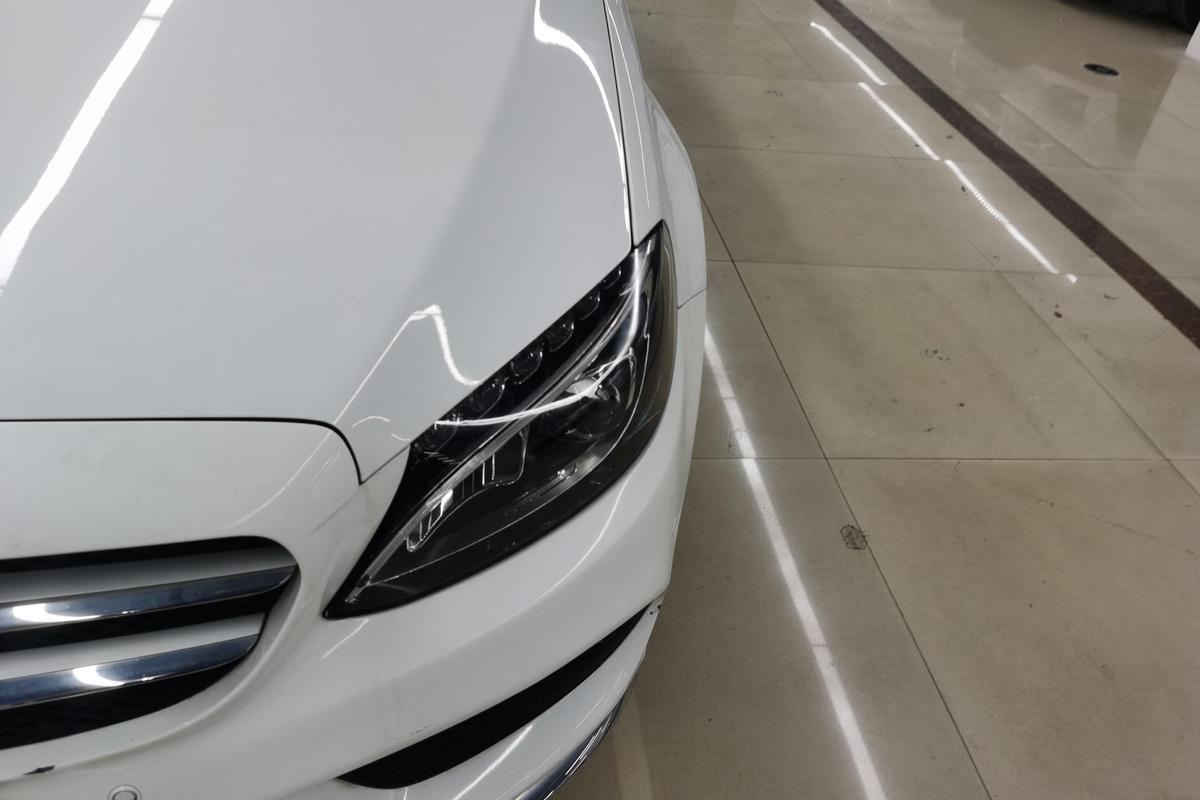 二手奔驰C级 2016款 C 180 L 运动型图片2