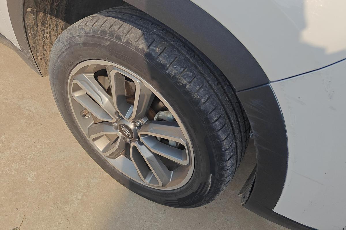 二手现代ix35 2018款 2.0L 自动两驱智勇·畅享版图片5