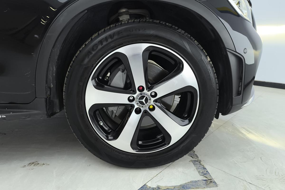 二手奔驰GLC 2022款 三次改款 GLC 260 L 4MATIC 动感型图片5