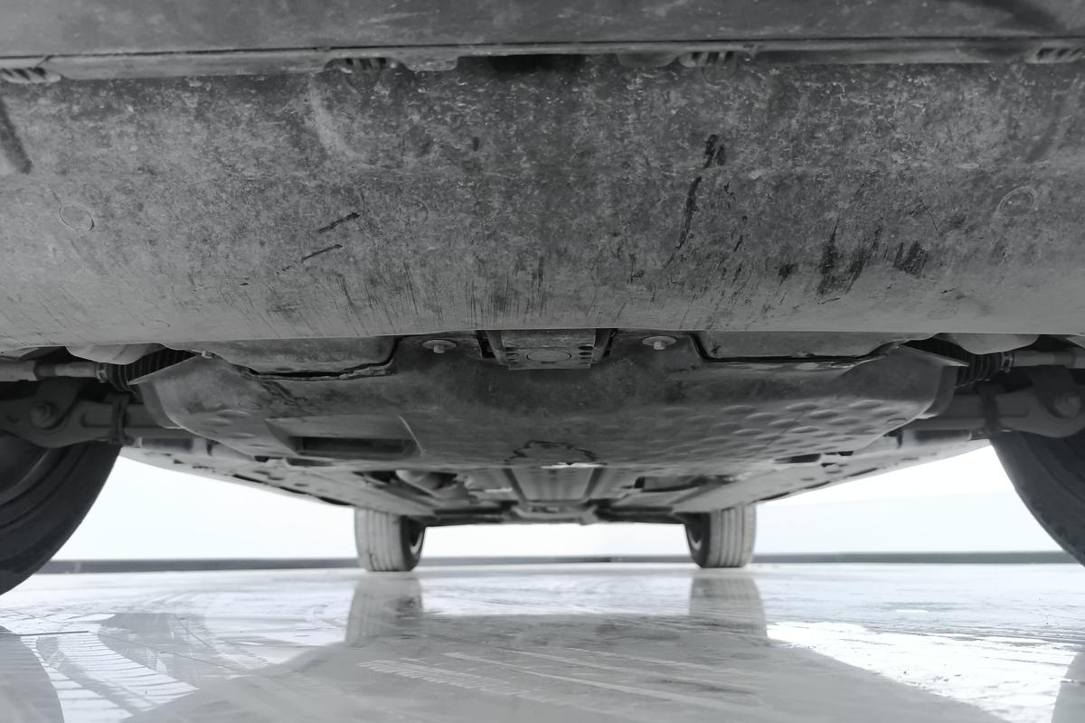 二手奔驰GLC 2022款 三次改款 GLC 260 L 4MATIC 动感型图片4