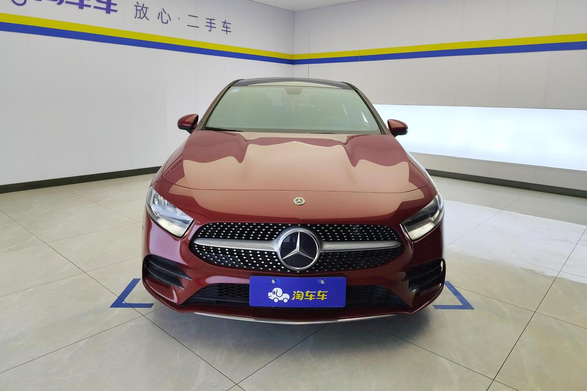 二手奔驰A级 2020款 二次改款 A 180 L 运动轿车图片3