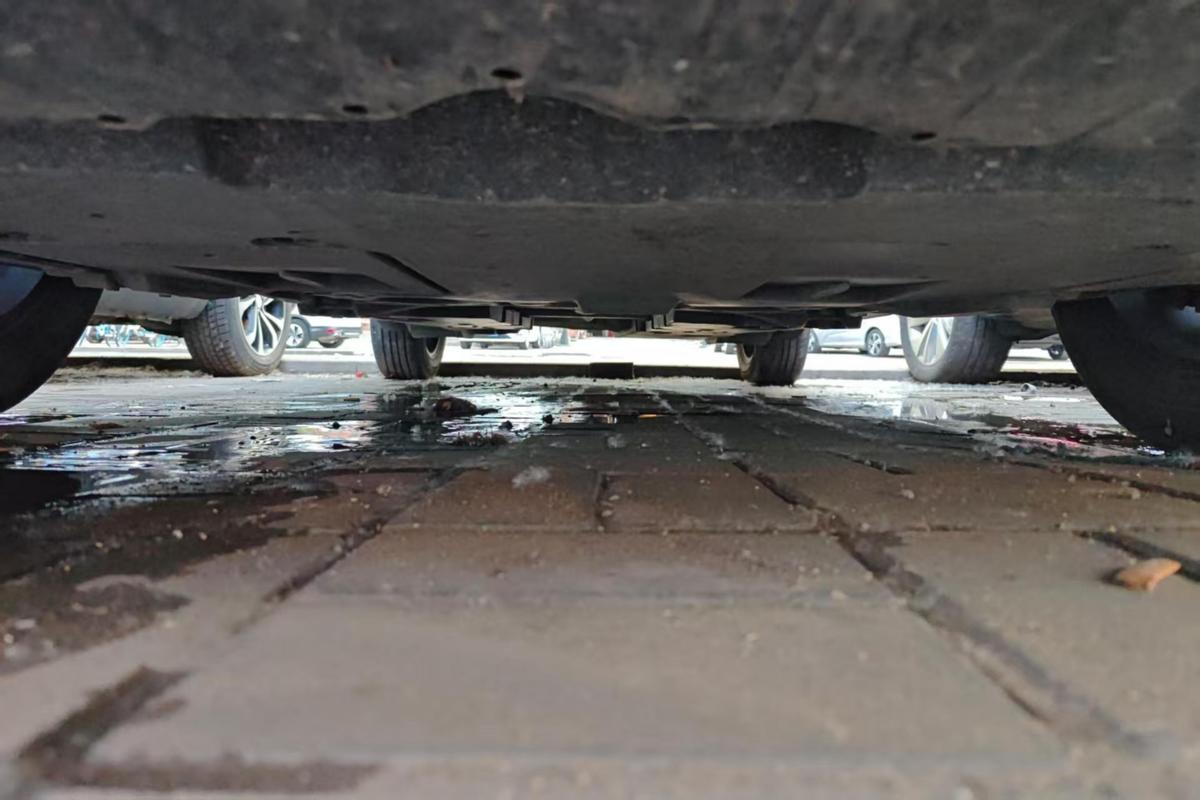 二手帝豪 2023款 第4代 冠军版 1.5L CVT旗舰型图片4