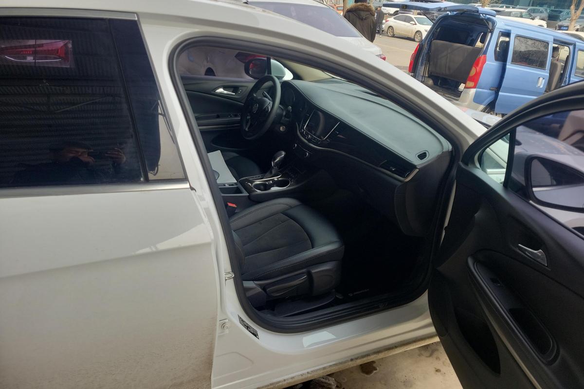 二手威朗 2018款 三厢 20T 双离合精英型图片6