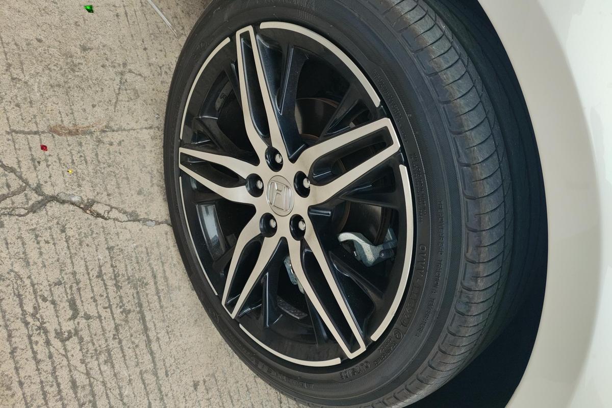 二手雅阁 2022款 260TURBO 幻夜·尊贵版图片5