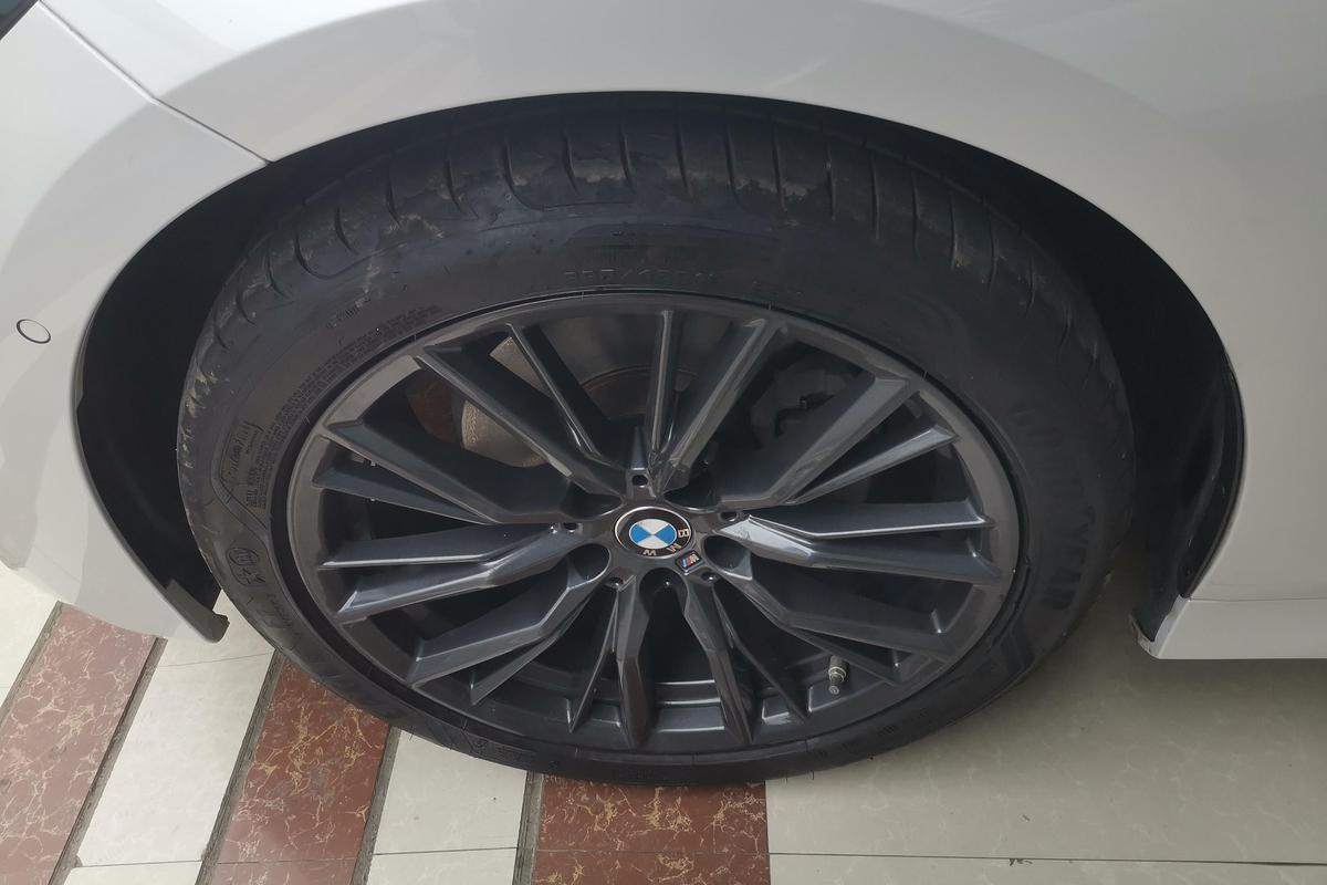 二手宝马3系 2020款 325Li M运动曜夜套装图片5