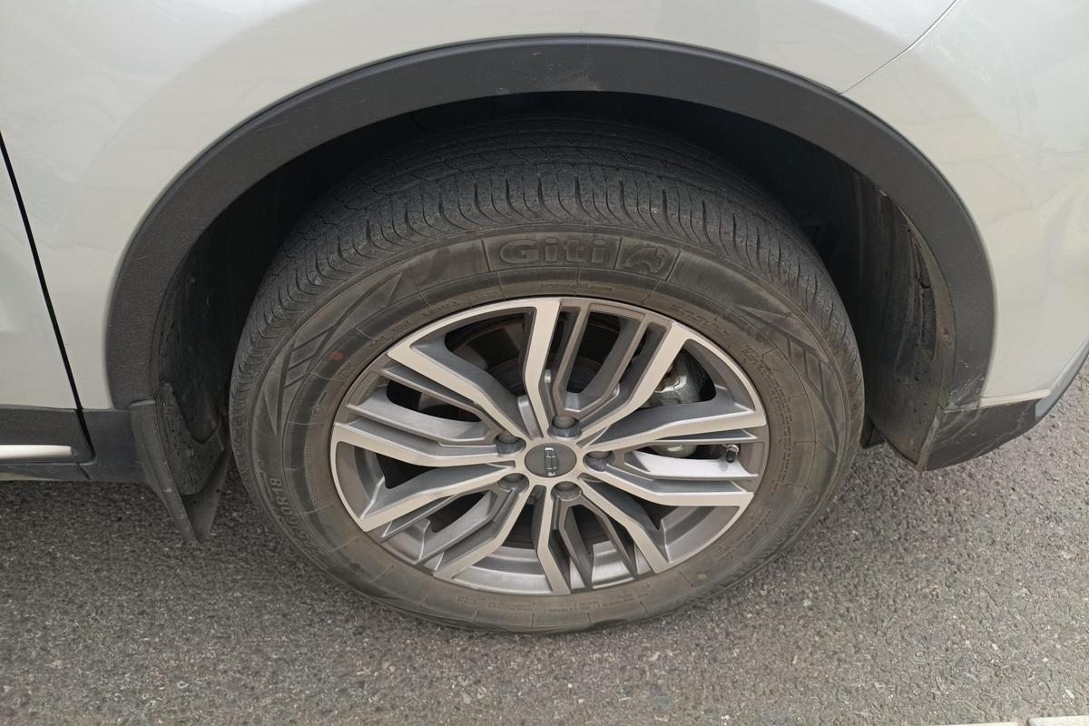 二手博越 2020款 1.8TD DCT智慧PRO图片5