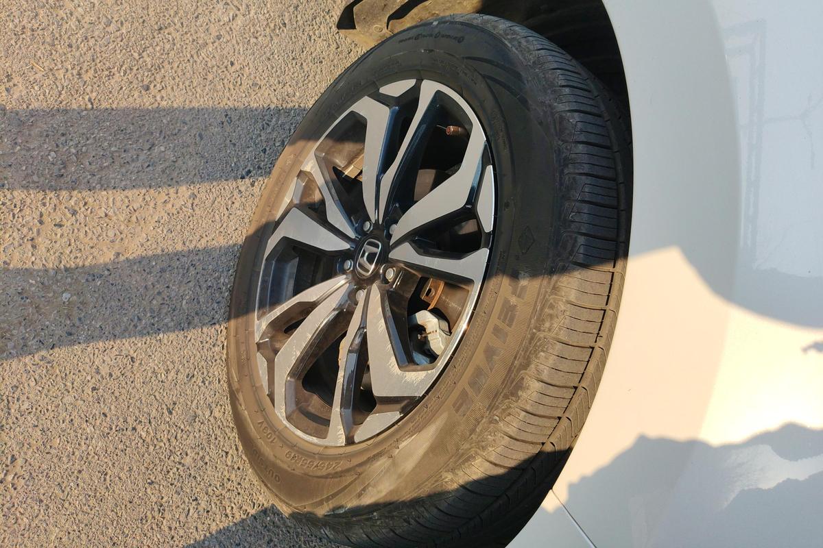 二手本田UR-V 2017款 240TURBO 两驱经典版 国V图片5