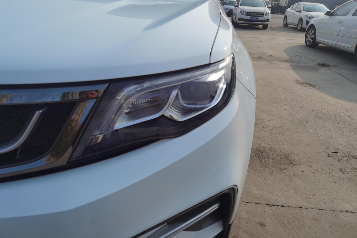 二手博越 2018款 1.8TD 自动两驱智联型4G互联版图片2