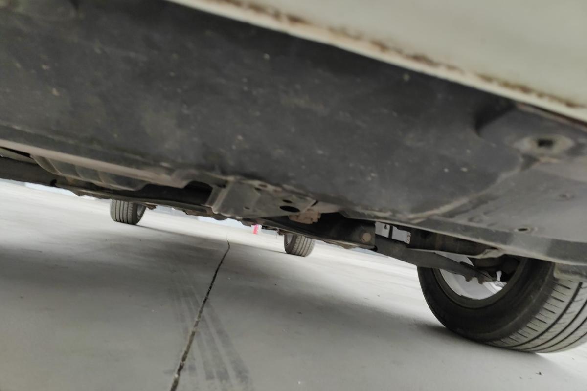 二手帝豪 2019款 领军版 1.5L 手动向上亚运版 国VI图片4