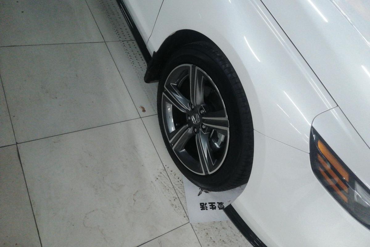 二手雅阁 2024款 锐·T动 260TURBO 尊贵版图片5