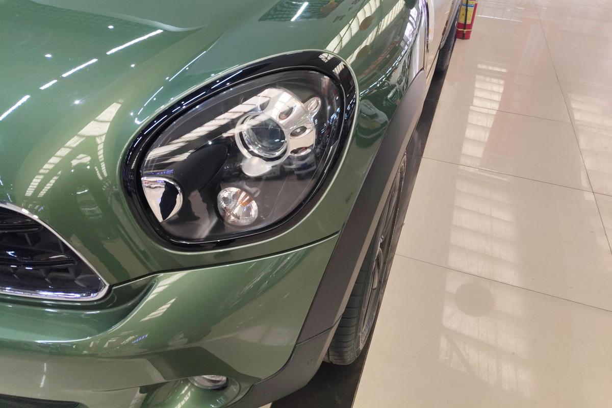 二手MINI COUNTRYMAN 2016款 1.6T COOPER ALL4 Fun装备控图片2