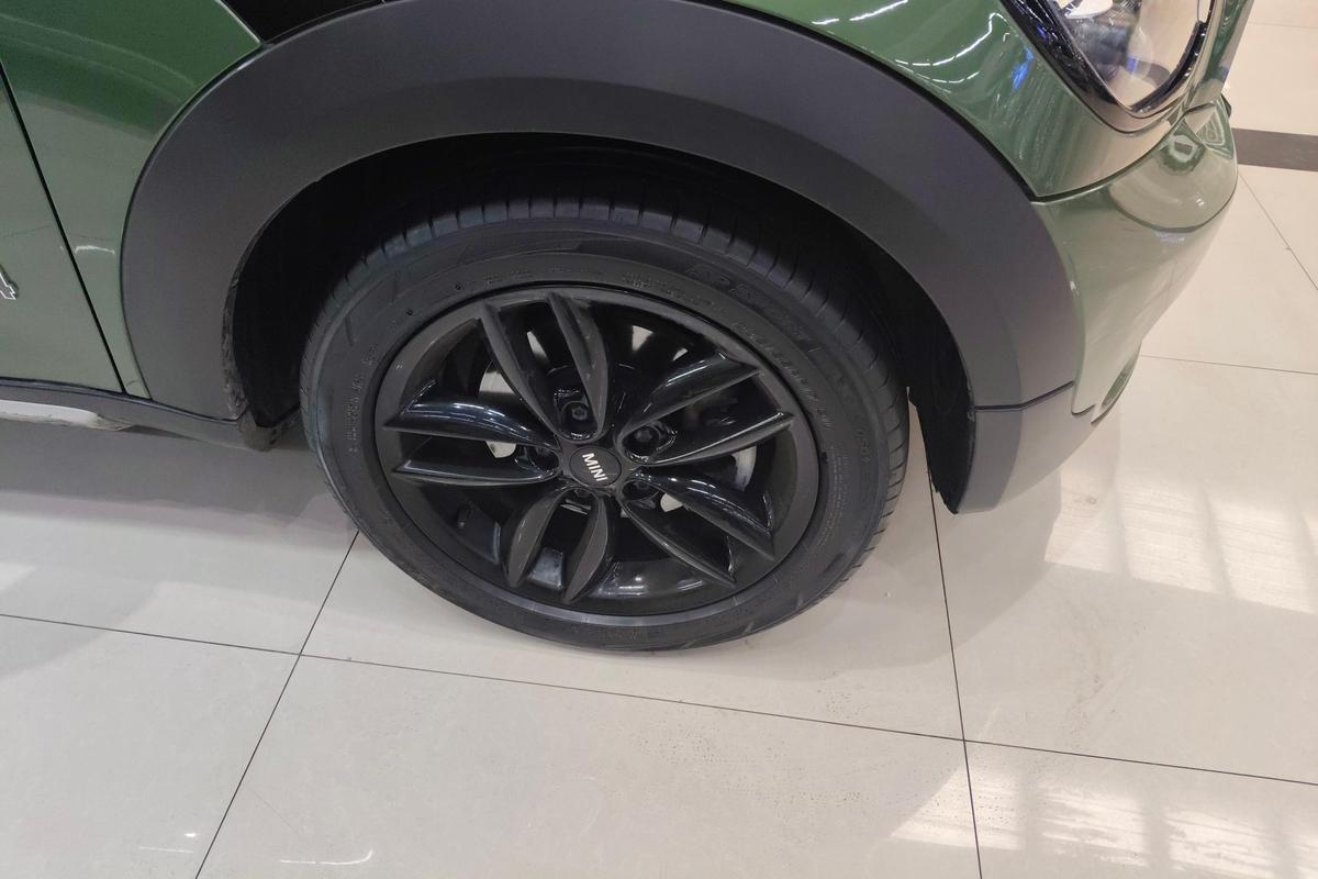 二手MINI COUNTRYMAN 2016款 1.6T COOPER ALL4 Fun装备控图片5