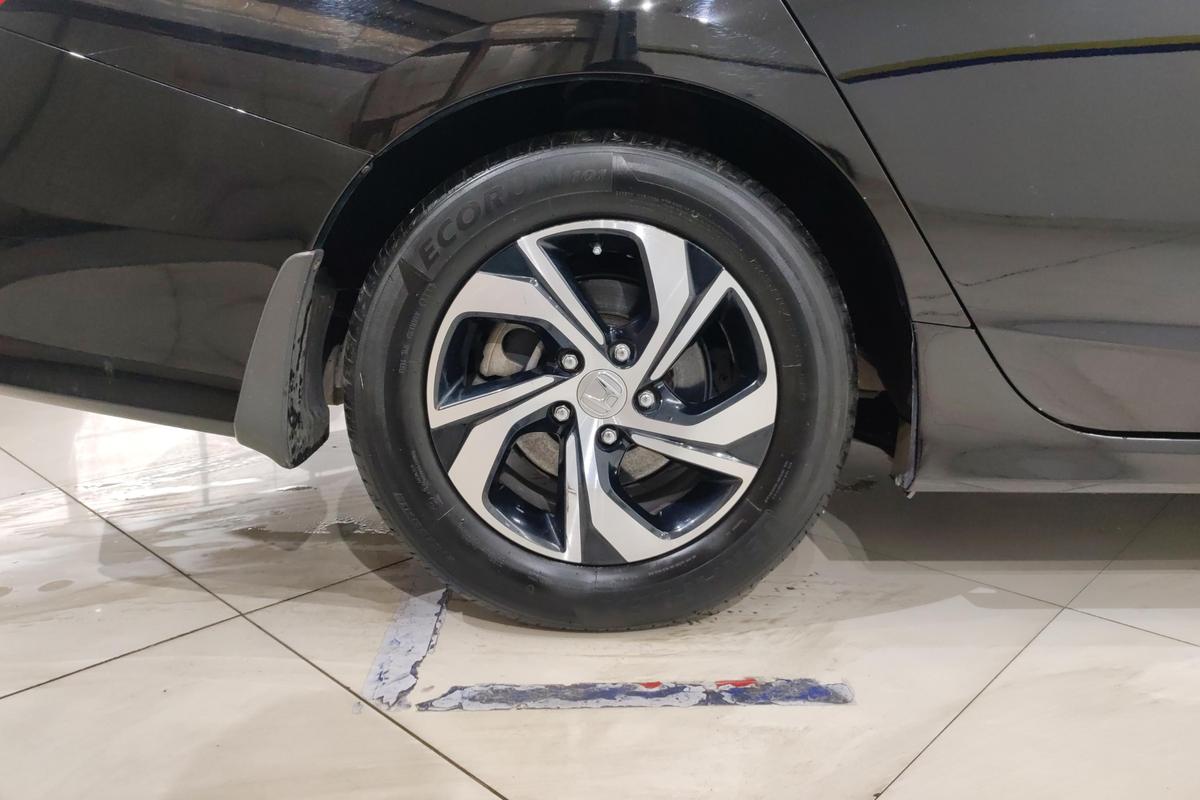 二手雅阁 2016款 2.0L 舒适版图片5