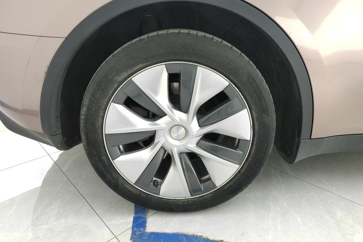 二手Model Y 2022款 改款 长续航全轮驱动版图片5