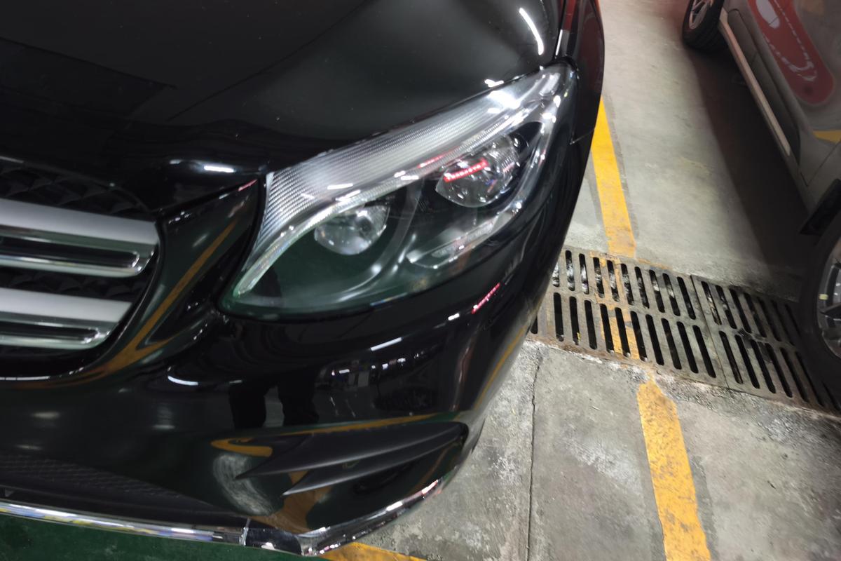 二手奔驰GLC 2019款 改款 GLC 300 L 4MATIC 动感型图片2