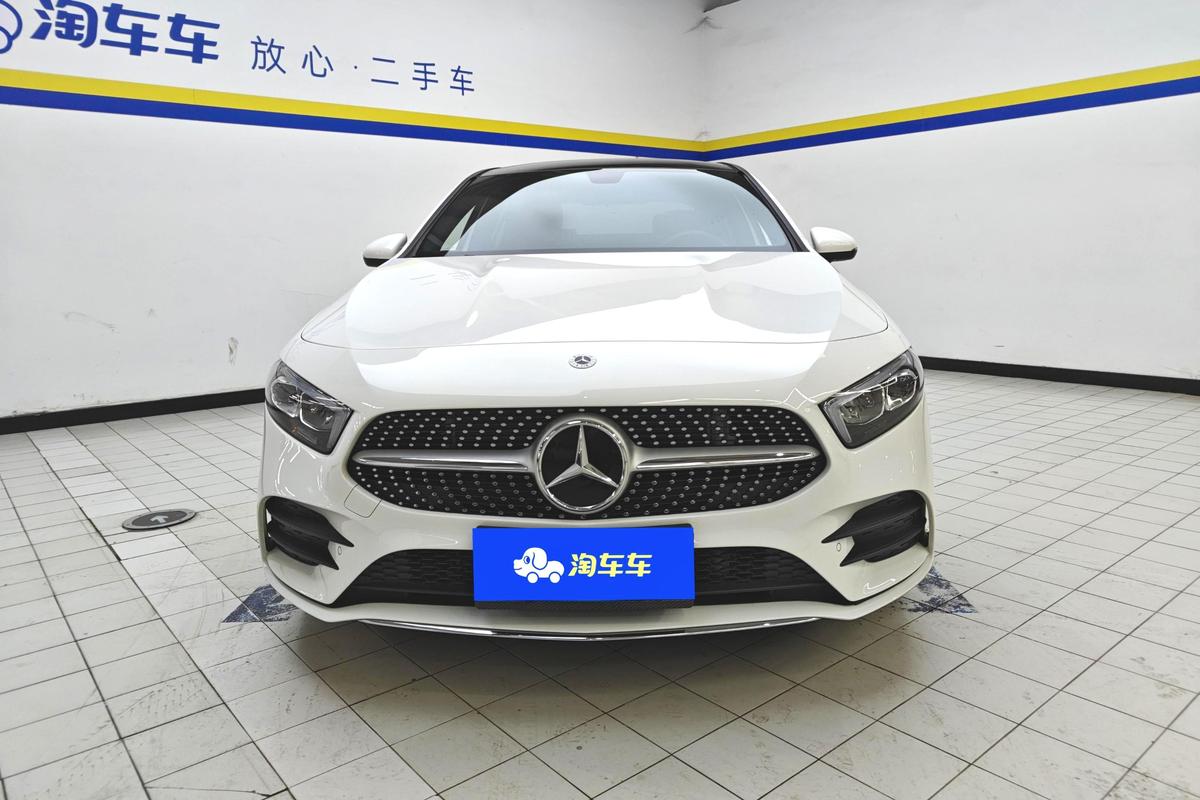 二手奔驰A级 2022款 二次改款 A 200 L 运动轿车时尚版图片3