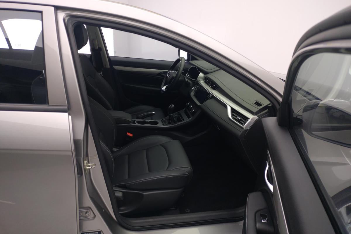 二手帝豪 2020款 1.5L 手动舒适型图片6