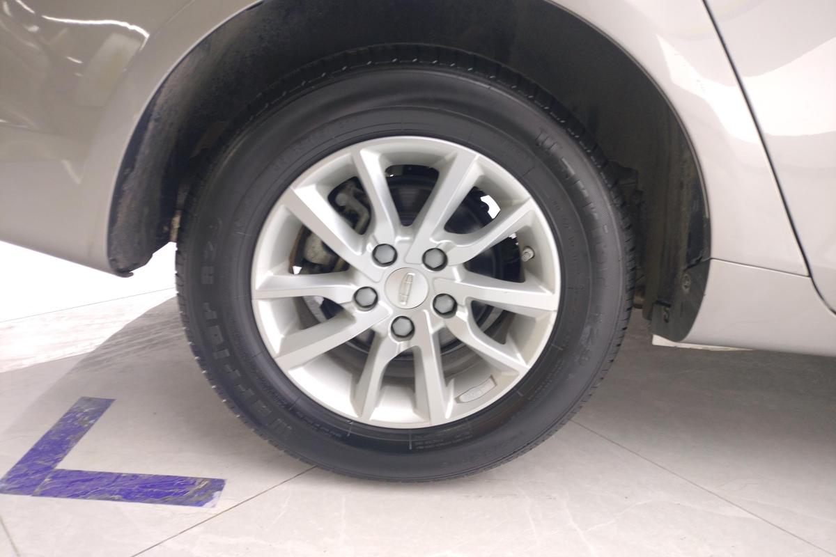 二手帝豪 2020款 1.5L 手动舒适型图片5