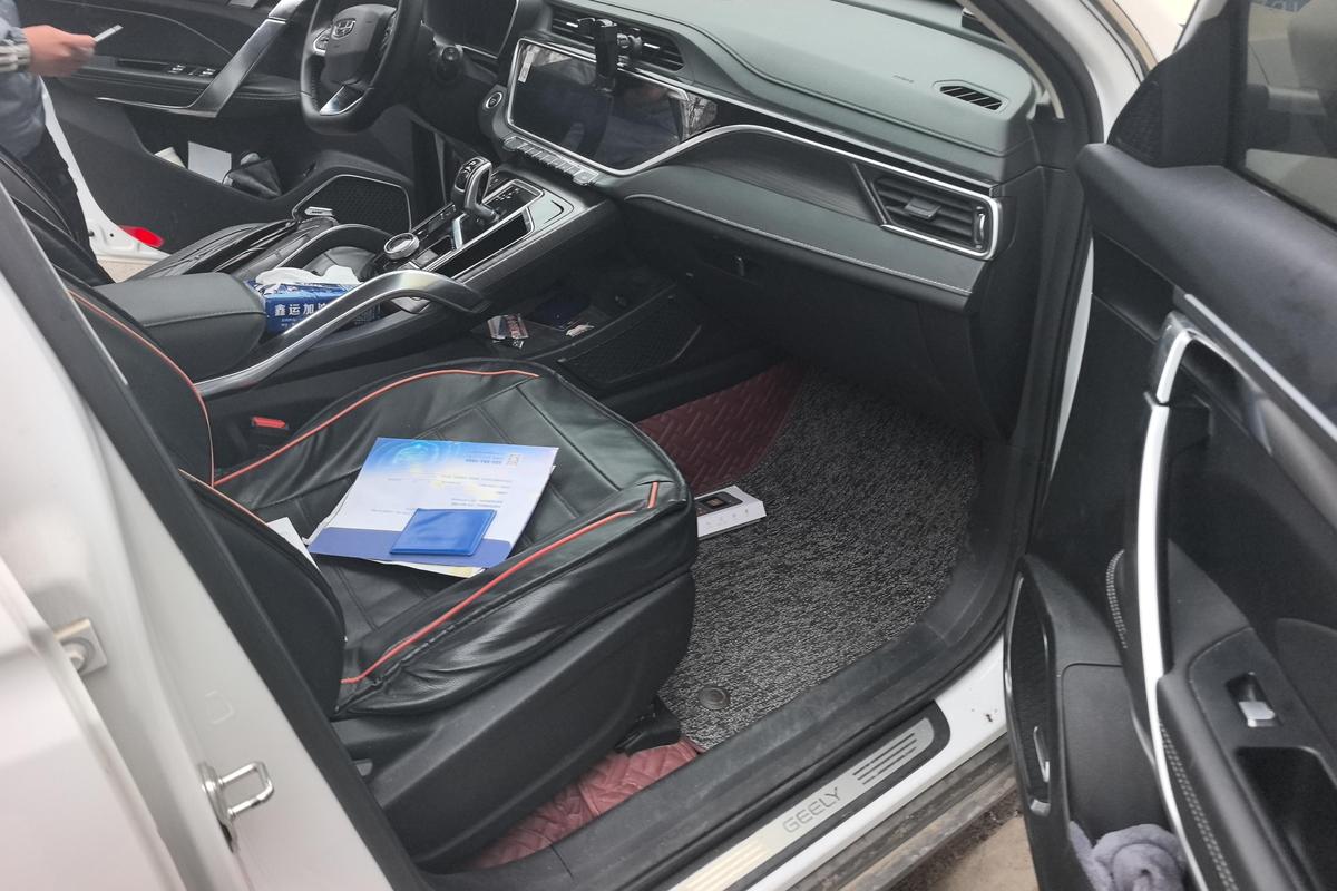 二手博越 2020款 1.8TD DCT智尊PRO图片6