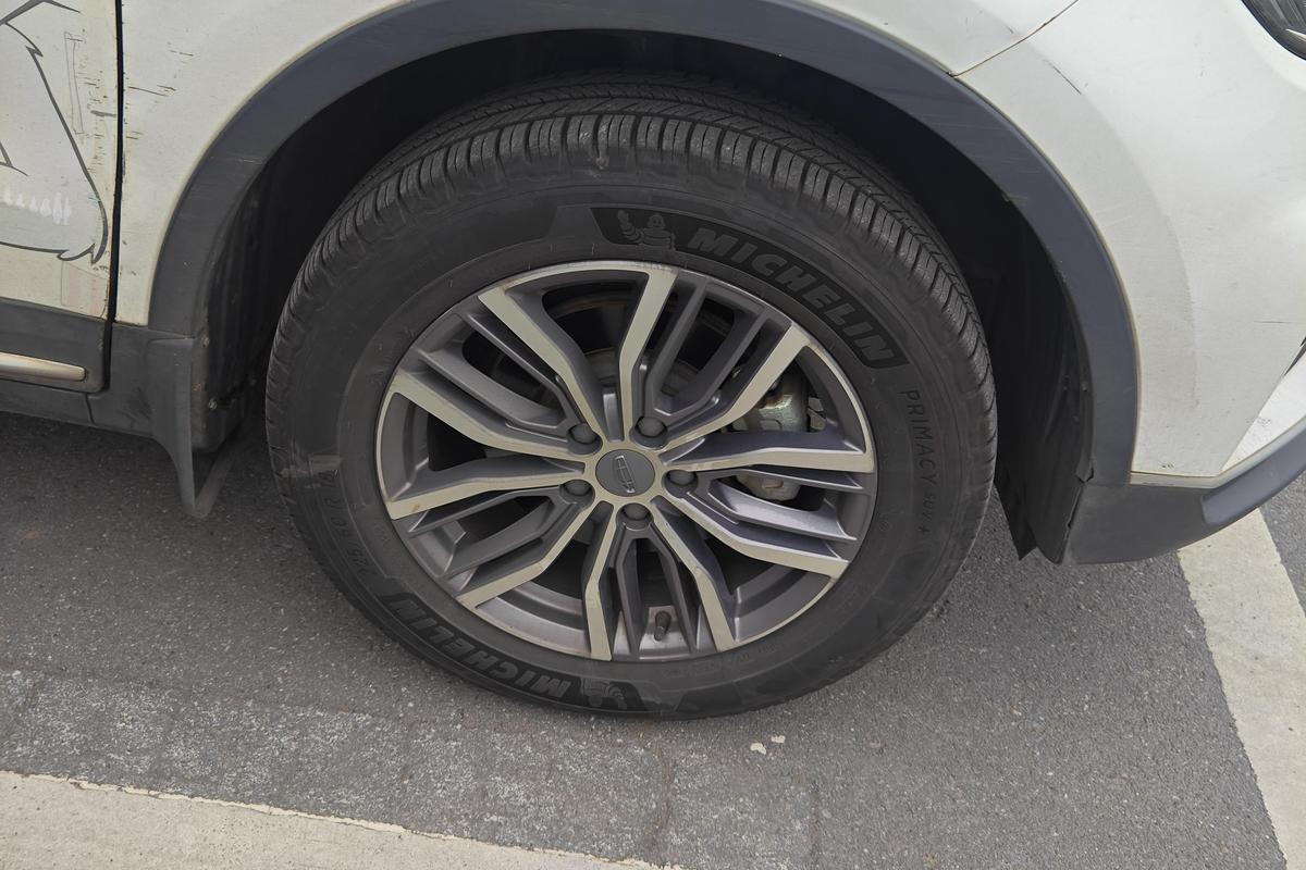 二手博越 2020款 1.8TD DCT智尊PRO图片5