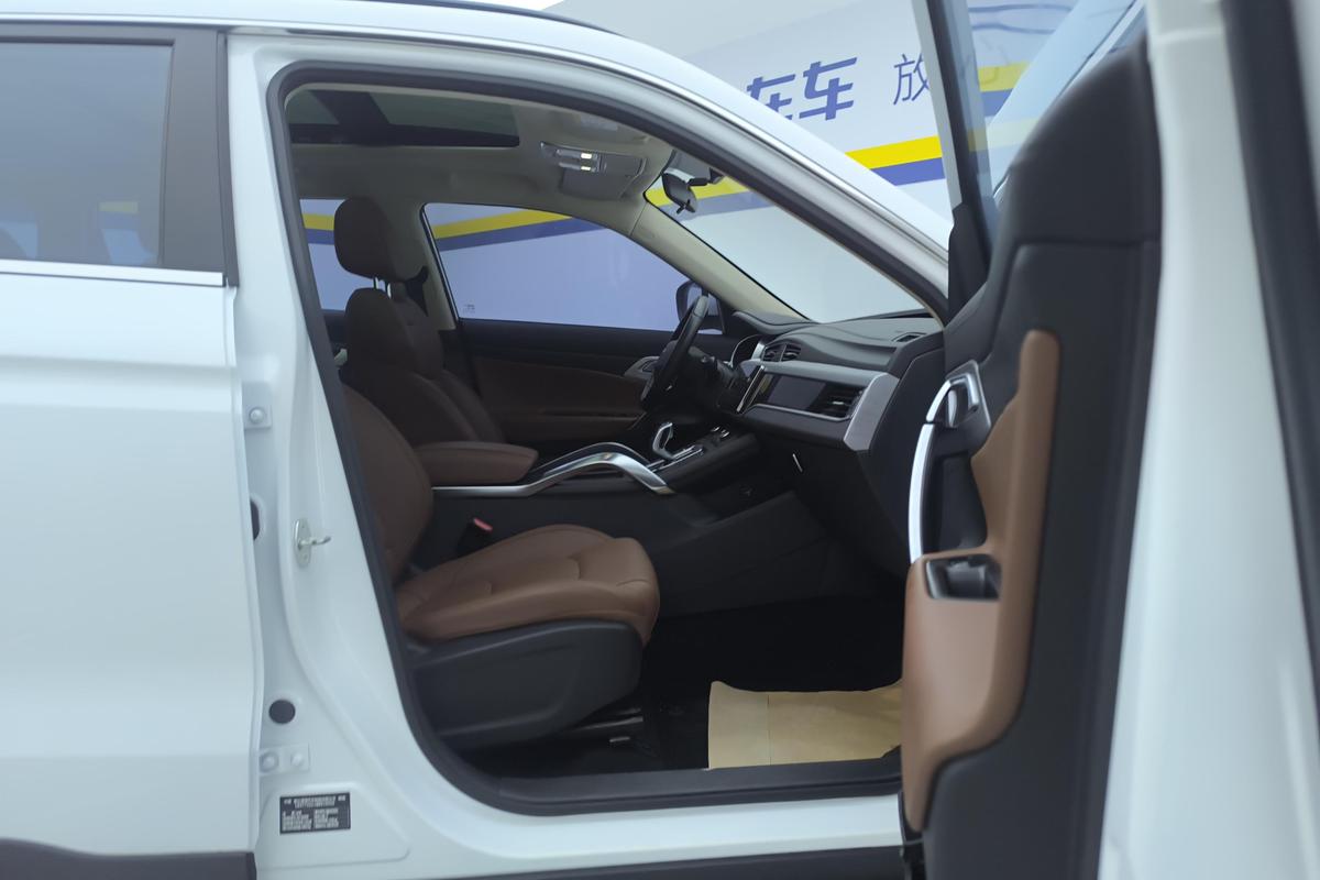 二手博越 2021款 1.8TD DCT两驱亚运版图片6