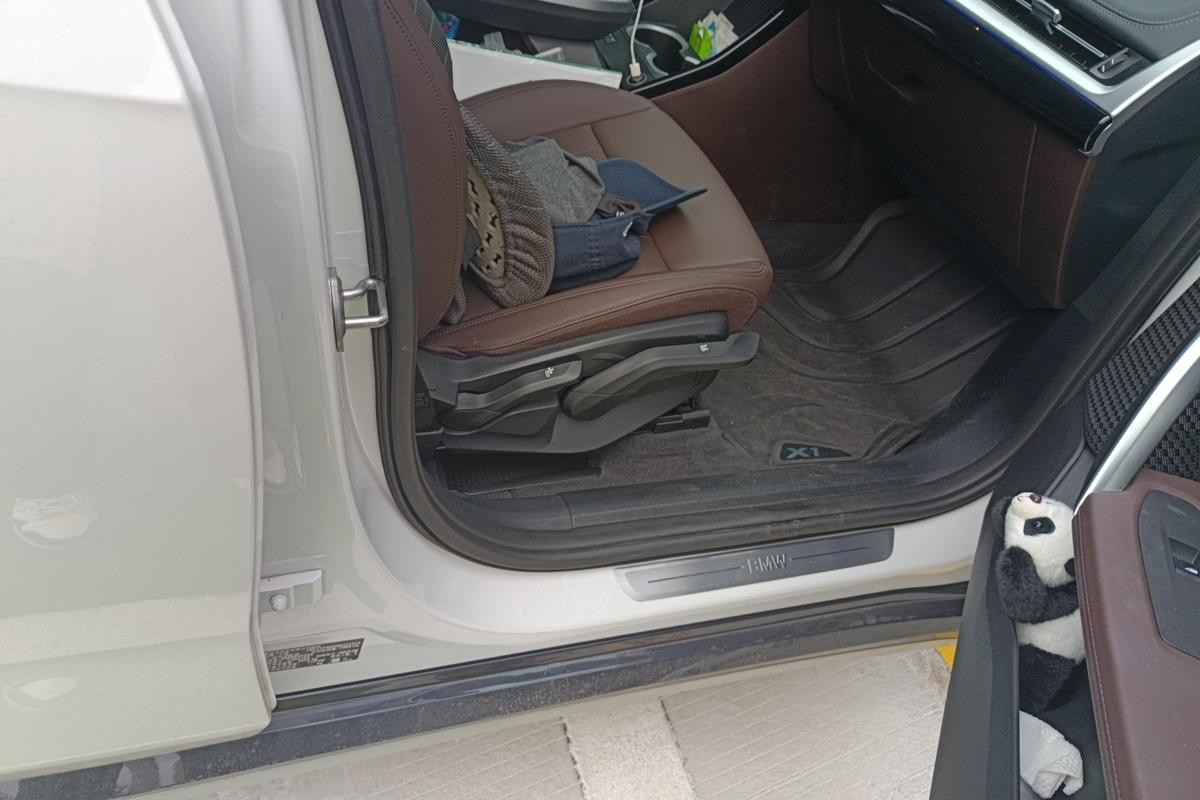 二手宝马X1 2023款 sDrive20Li X设计套装图片6