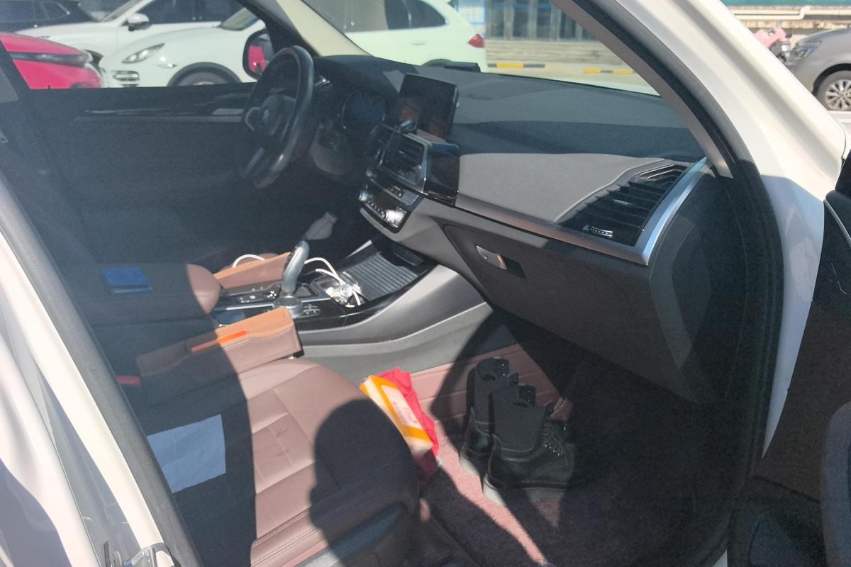 二手宝马X3 2018款 xDrive25i M运动套装 国V图片6