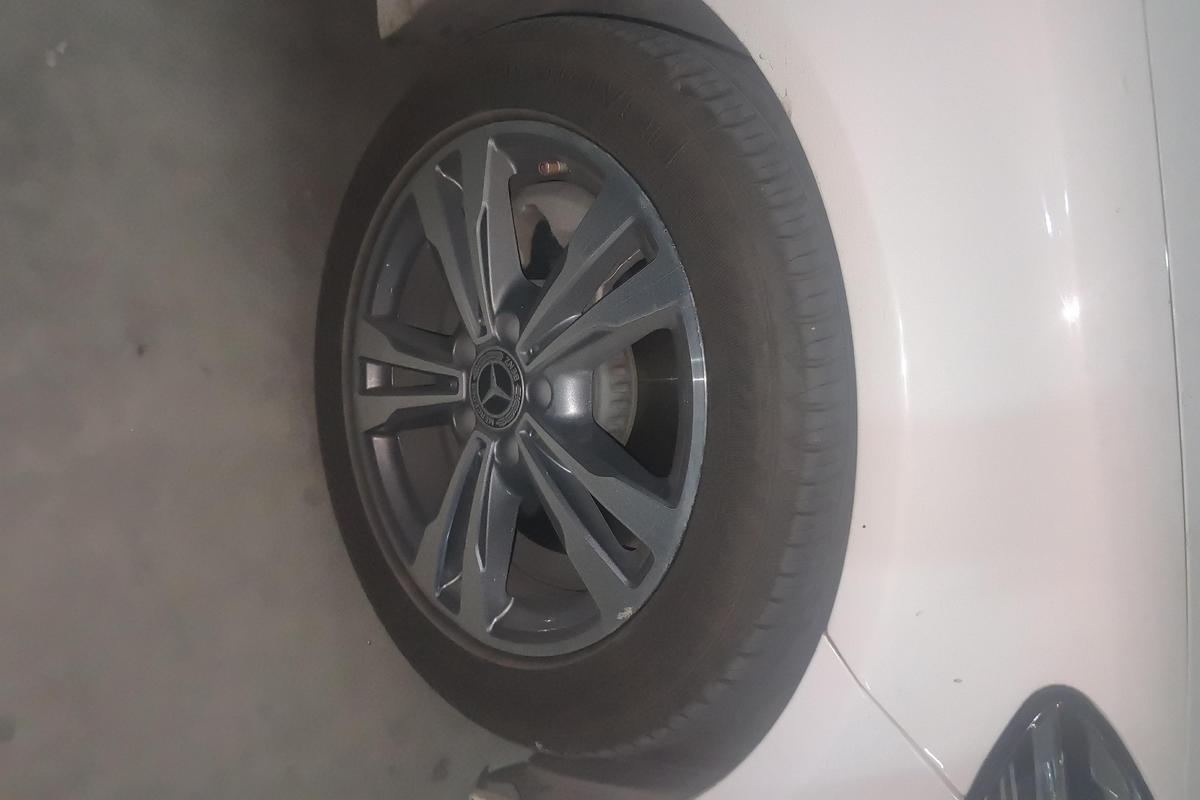 二手奔驰C级 2019款 C 180 L 时尚型运动版图片5