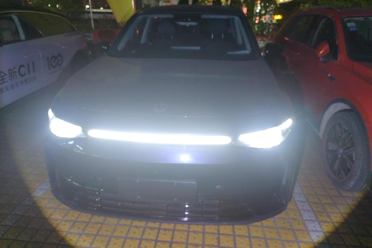 二手零跑C10 2024款 增程式 210智享版图片3