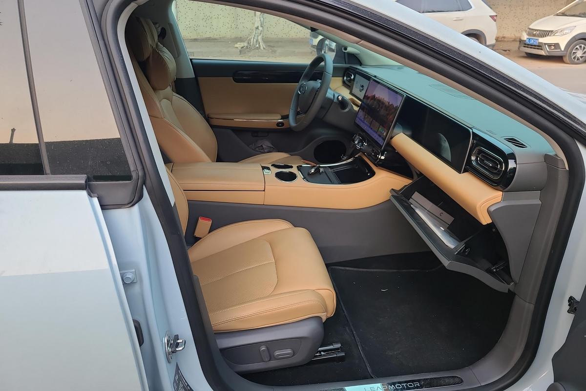 二手零跑C01 2024款 纯电版 625尊享版图片6