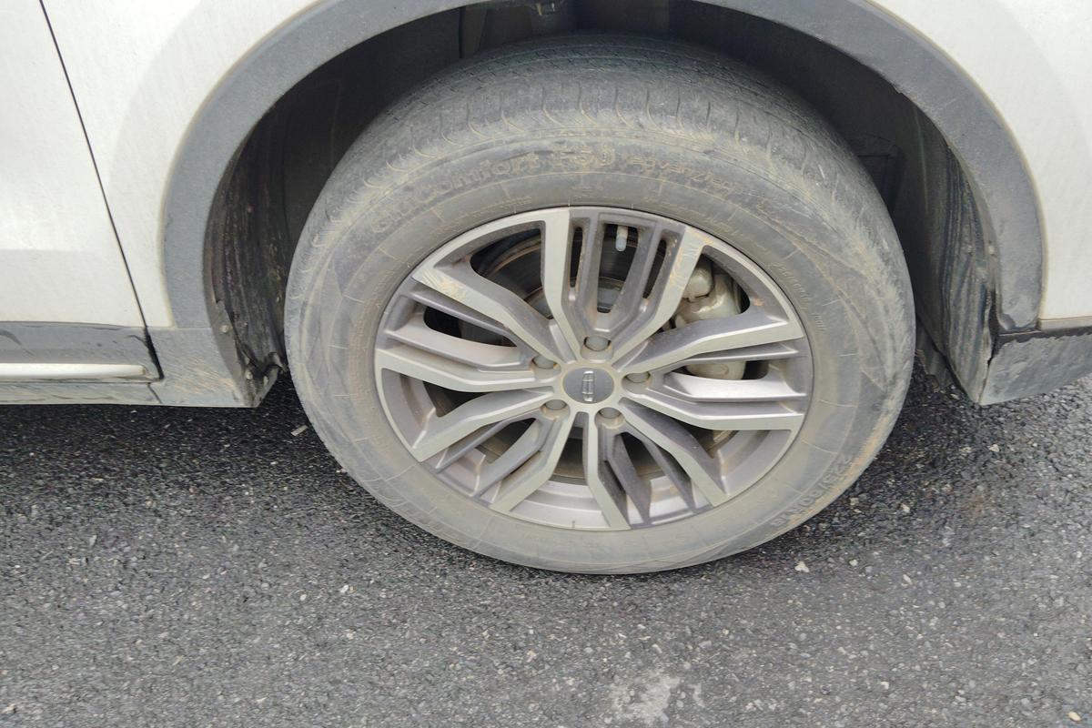 二手博越 2020款 1.8TD DCT智慧PRO图片5