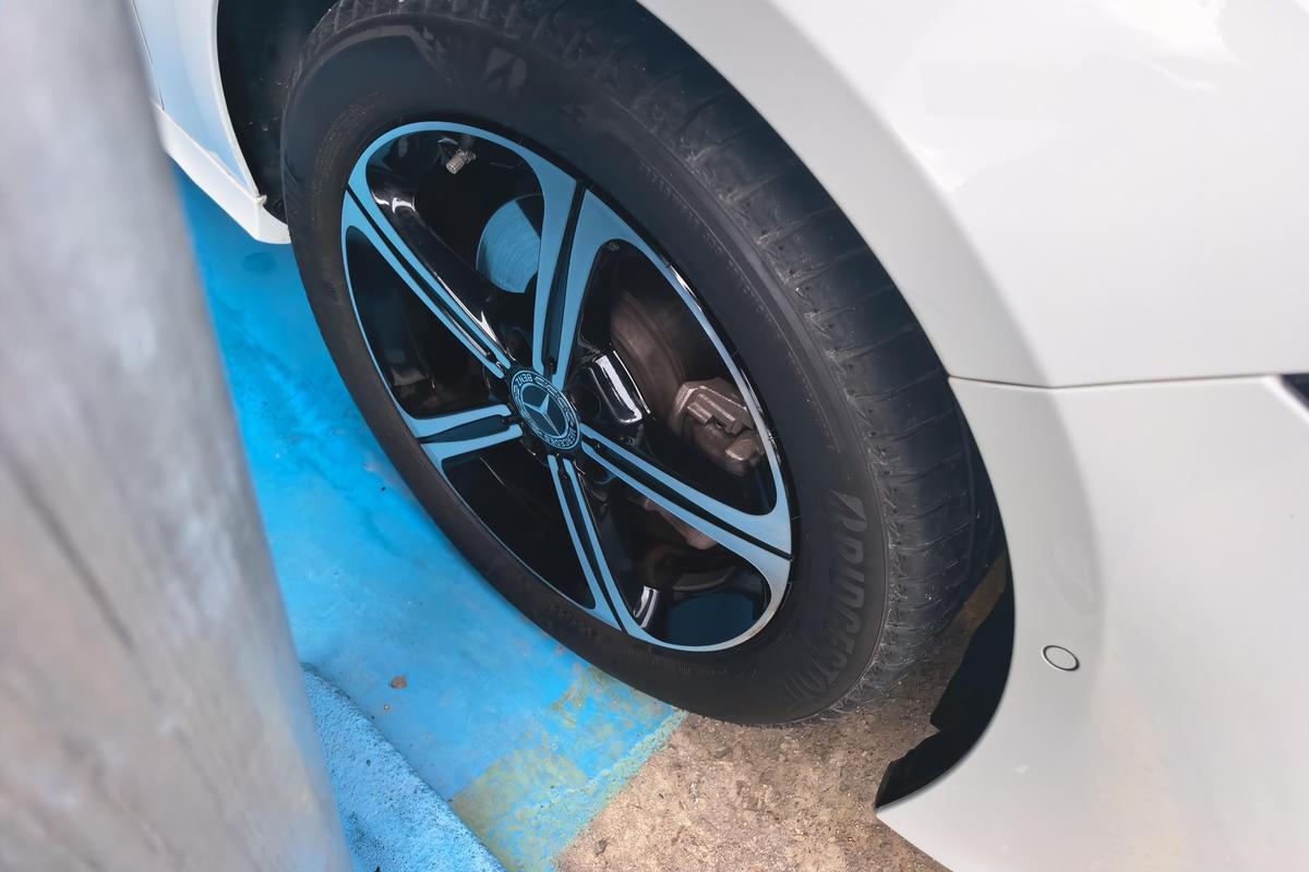 二手奔驰A级 2023款 A 200 L 运动轿车时尚版图片5