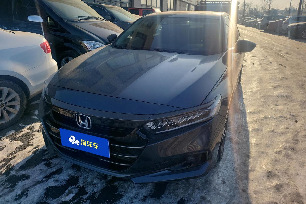 二手雅阁 2022款 260TURBO 幻夜·尊贵版图片1