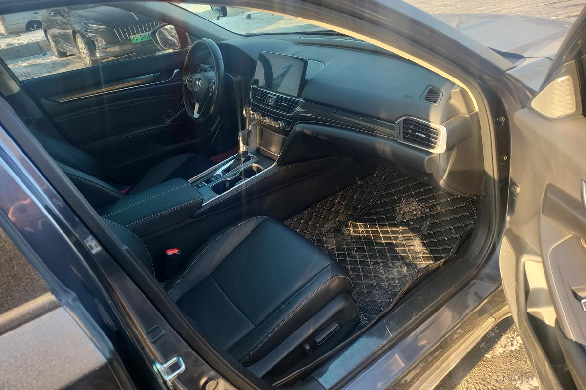 二手雅阁 2022款 260TURBO 幻夜·尊贵版图片6