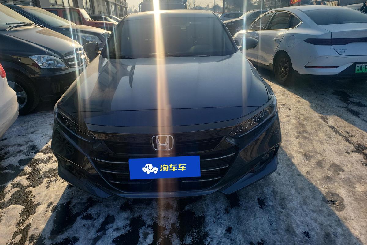 二手雅阁 2022款 260TURBO 幻夜·尊贵版图片3