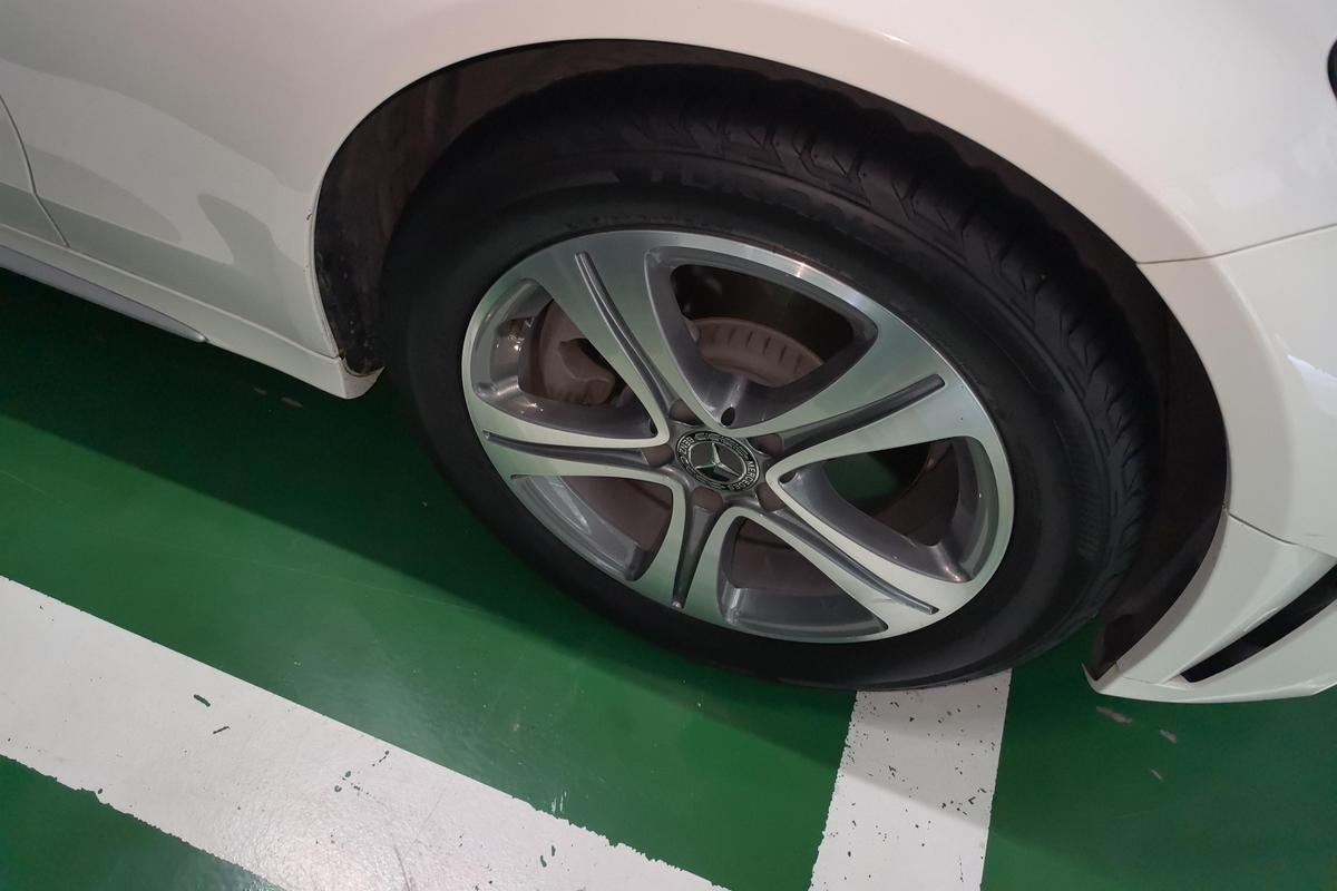 二手奔驰C级 2019款 改款 C 260 L 运动版图片5