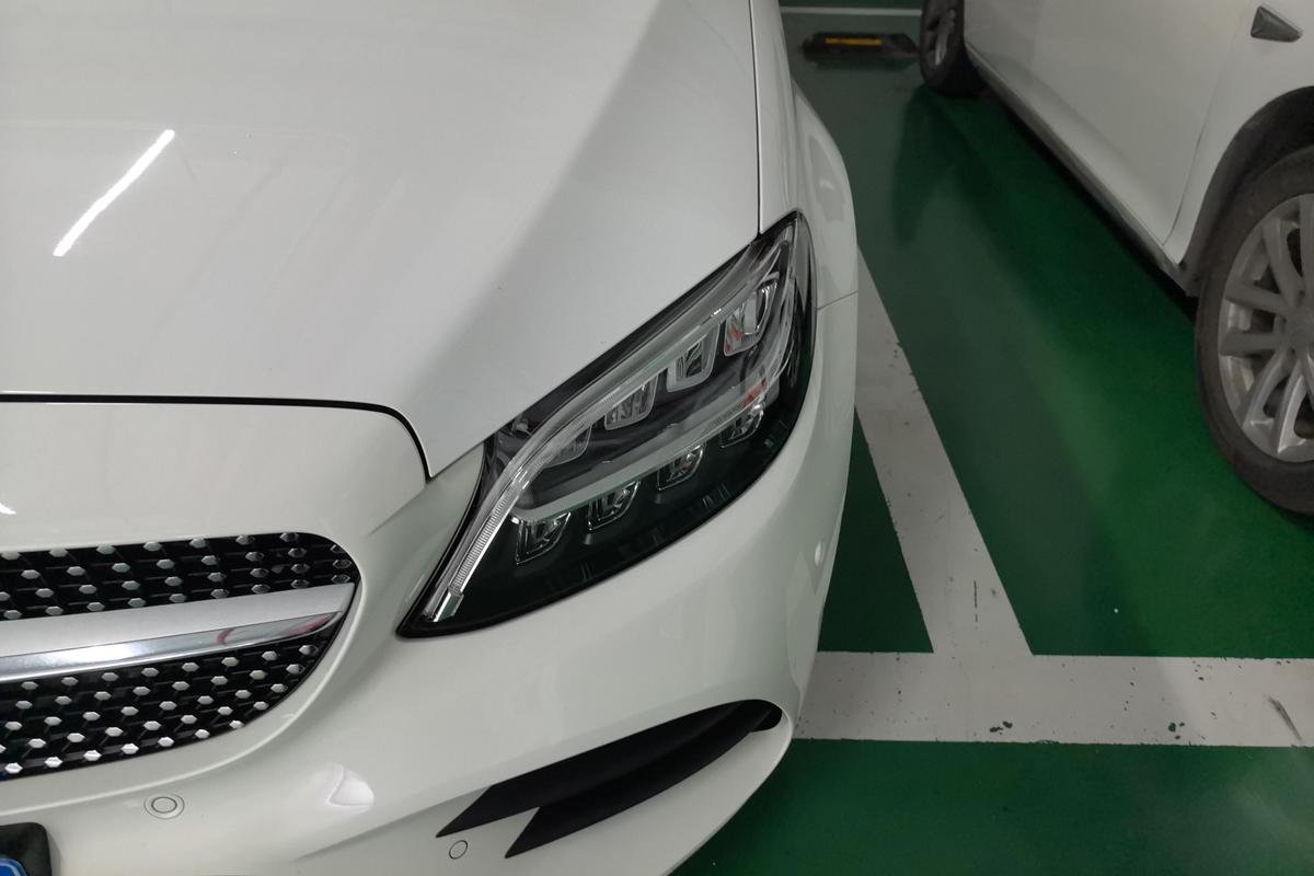 二手奔驰C级 2019款 改款 C 260 L 运动版图片2